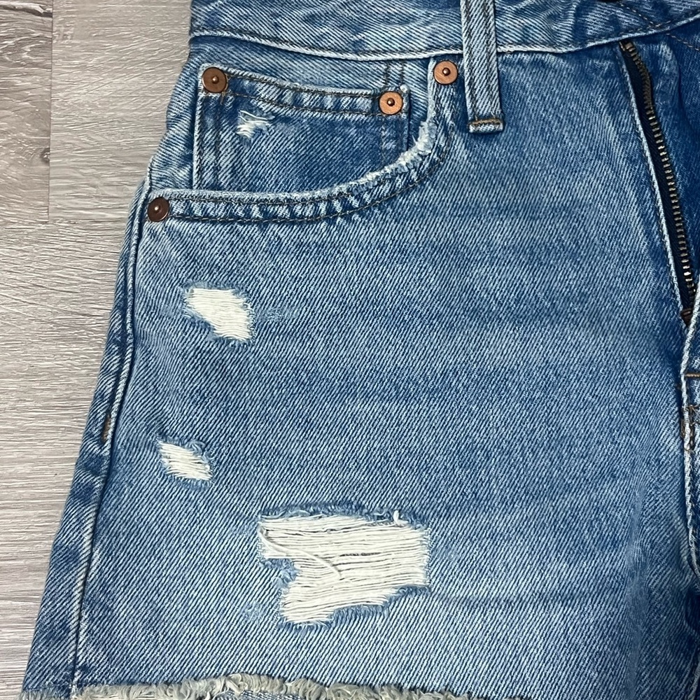 🦋 Madewell Distressed Denim Shorts - Vintage Vibes | Size 23 - Picture 3 of 11